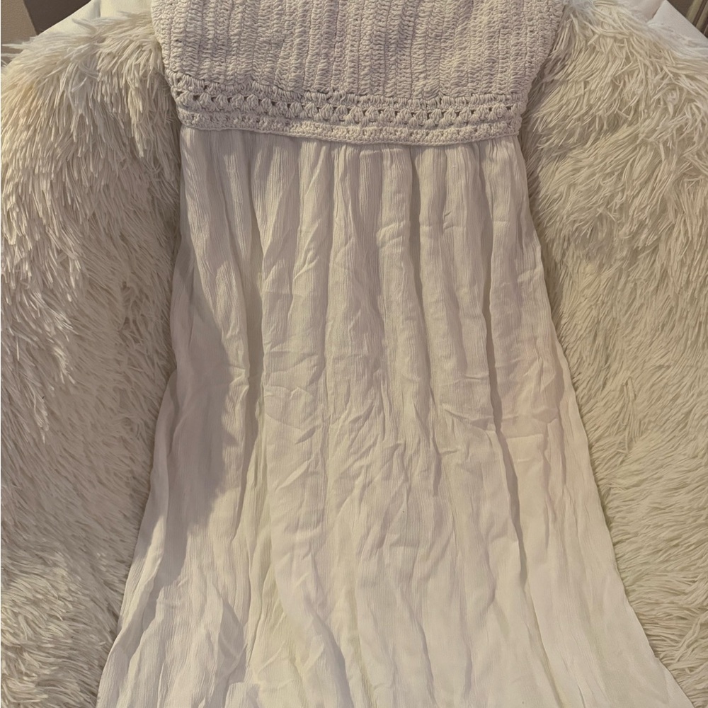 Elegant White Maxi Dress